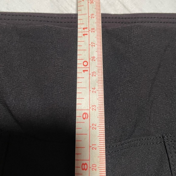 Athleta Headlands Hybrid Cargo II Tight Leggings. Size 14. - Picture 10 of 12